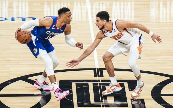 杜月徵西协甲复出，中国留洋球员时隔48天再登场，坚守终获机会（杜月徵重返西协甲赛场，中国留洋球员相隔48天再度亮相，坚持终迎机会）