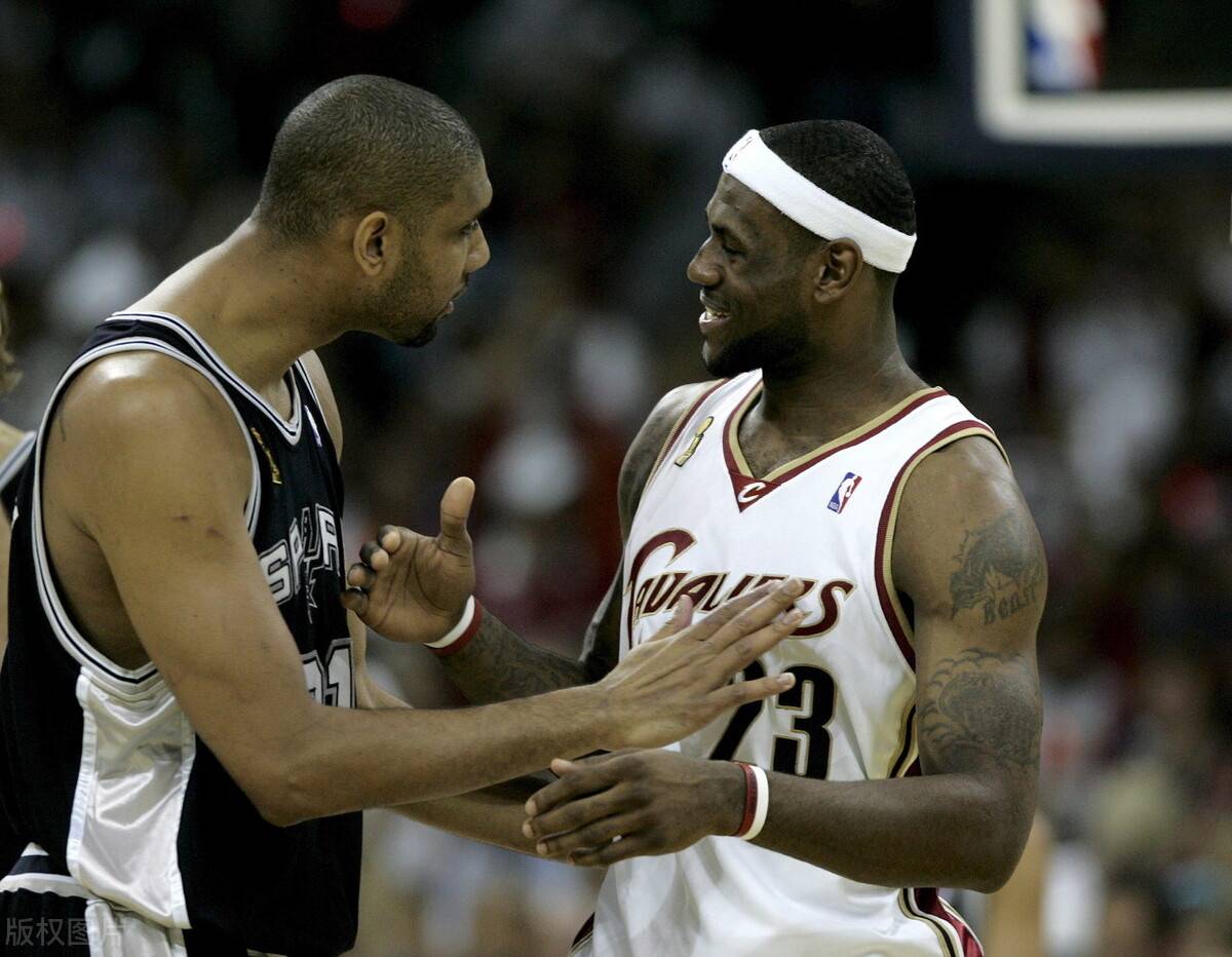 足协杯决赛门票共3.2万张，分区可能会根据售票情况调整（足协杯决赛投放3.2万张门票，分区或随售票情况调整）