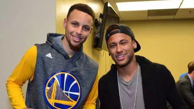 弗拉格：詹姆斯利用自己超高的篮球智商打球，让比赛变得简单（弗拉格：詹姆斯凭超高篮球智商打球，让比赛更为轻松）